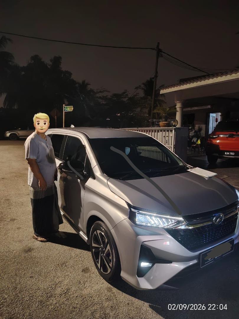 Foto serahan kenderaan kepada pelanggan AJ CAR RENTAL